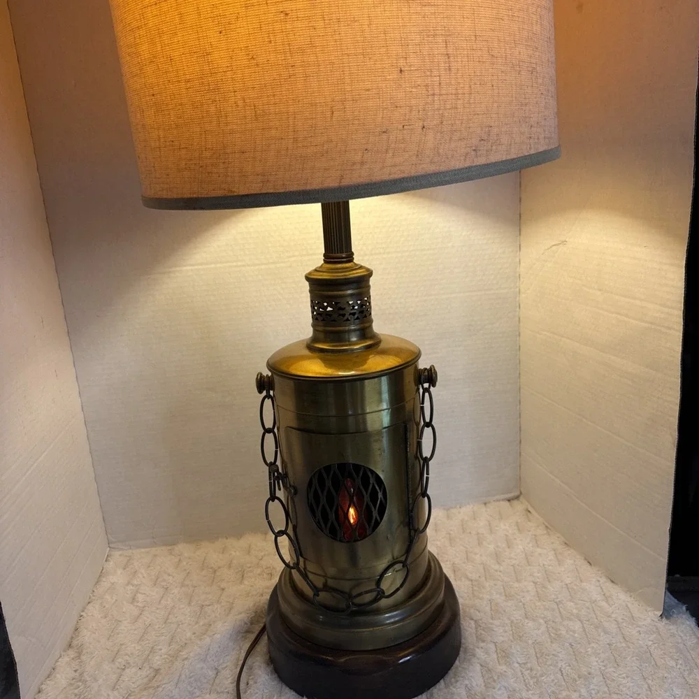 VTG MCM Nautical Brass Tone 2 Light  Maritime Flicker Lantern Table Lamp Coastal